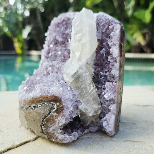 Amethyst Geode With Vertical Calcite Crystal | Uruguay