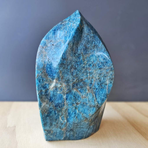 Blue Apatite Extra Large Flame | Soft Authority