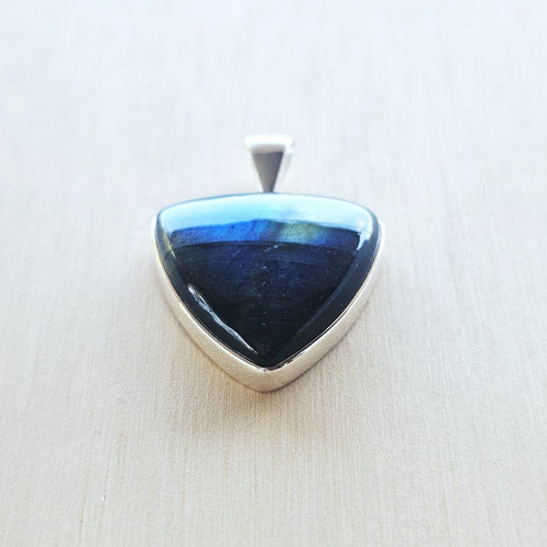 Blue Labradorite Pendant | Inner Mystic