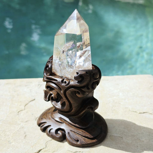 Brazilian Clear Quartz Generator on Stand | Rainbow Spectrum