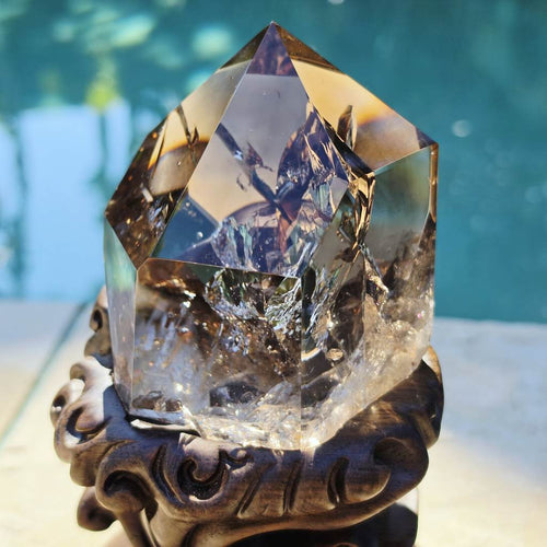 Brazilian Smoky Quartz Generator | Custom Stand 852gms