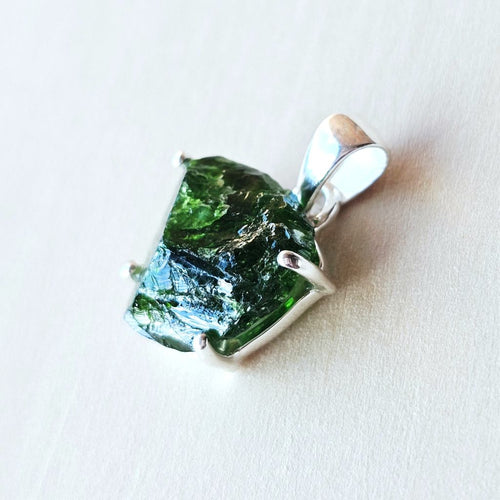 Chrome Diopside Pendant | Fresh Perspective