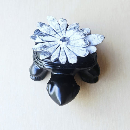 Chrysanthemum Stone | Turtles