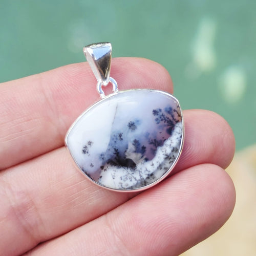 Dendritic Agate Pendant | Inner Balance