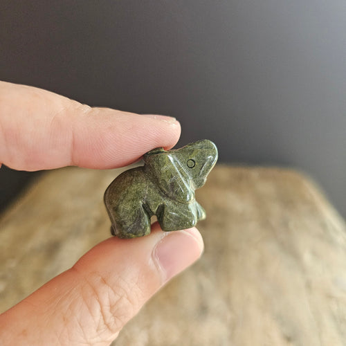 Dragon Blood Jasper | Mini Elephants