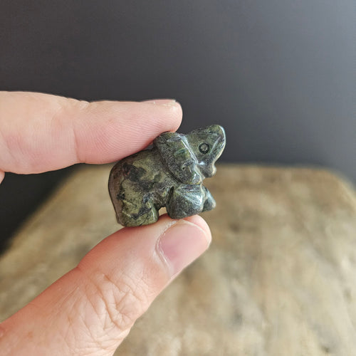 Dragon Blood Jasper | Mini Elephants