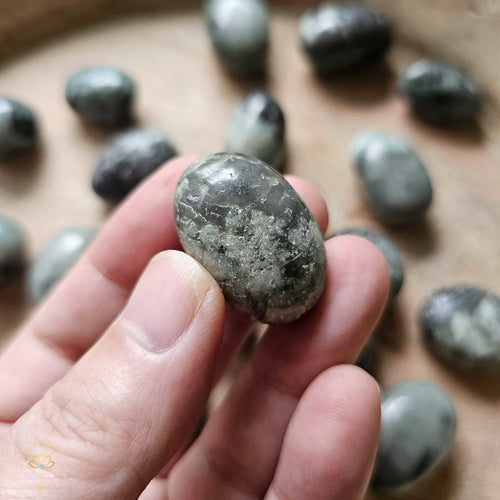 Emerald Tumbled Stones