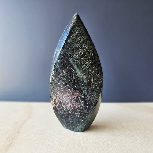 Garnet & Fuchsite Flame | Heart Of Gaia