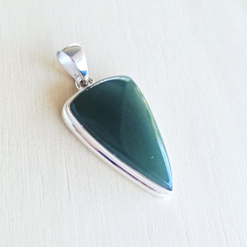Green Aventurine Pendant | Abundant Pulse