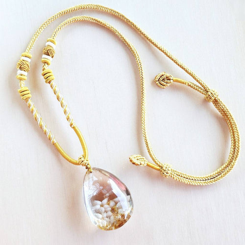 Inclusion Quartz Reverse Etched Flowers | Necklace