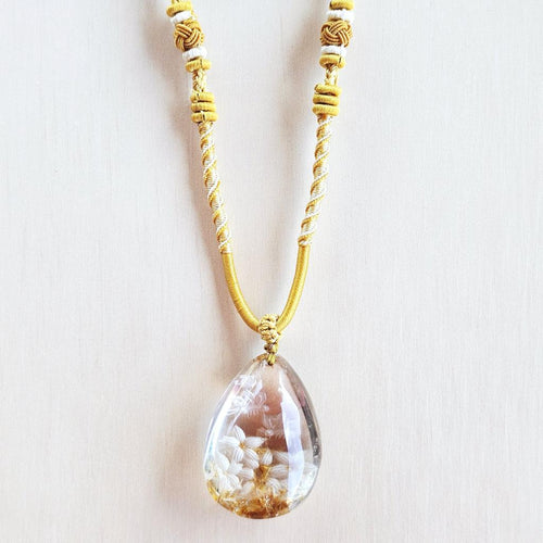 Inclusion Quartz Reverse Etched Flowers | Necklace