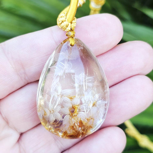 Inclusion Quartz Reverse Etched Flowers | Necklace