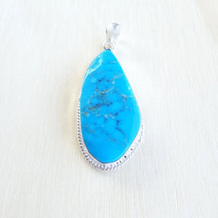 Kingman Turquoise Pendant | Whispers Of The Horizon
