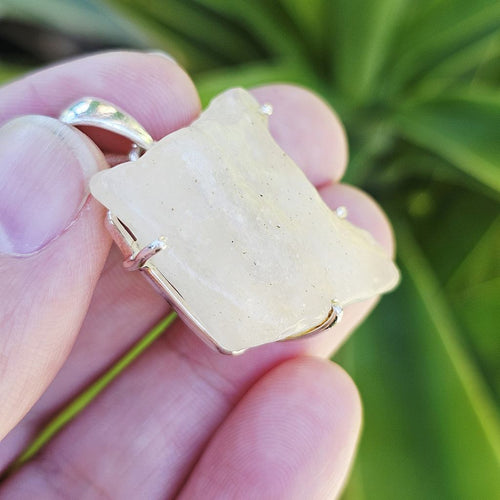 Libyan Desert Glass Pendant | Diamond Desert Key