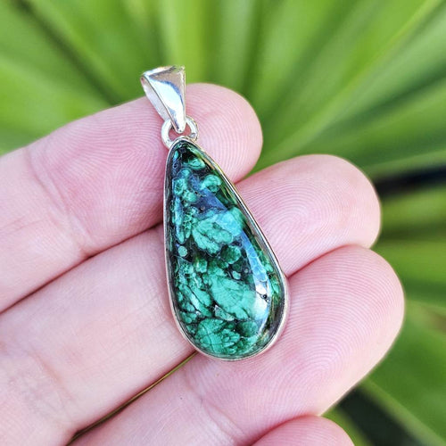 Malachite (velvet) Pendant | Love Extension