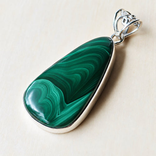 Malachite Pendant | Current Of The Heart