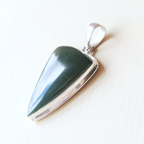 Nephrite Jade Pendant | Emerald Current