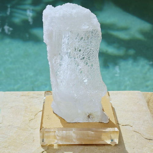Qinglong Mine Fluorescent Selenite | Looking Glass
