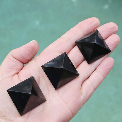 Shungite | Small Pyramid