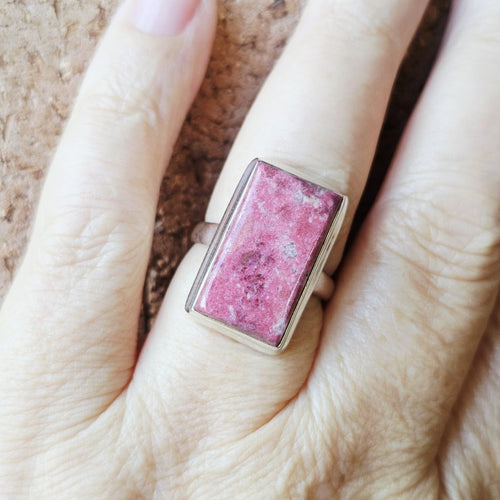Thulite Crystal Ring | Heartline
