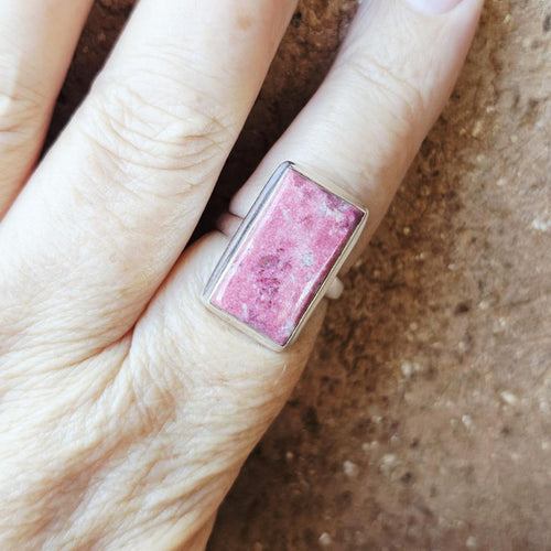 Thulite Crystal Ring | Heartline