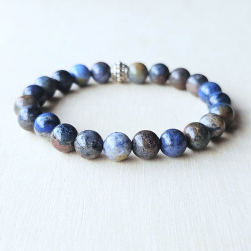 Dumortierite bracelet supporting focus, patience and spiritual awareness.