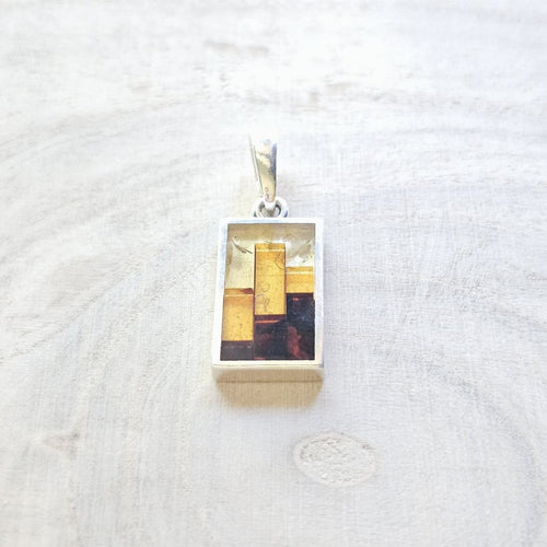 Amber Pendant | Golden Trinity