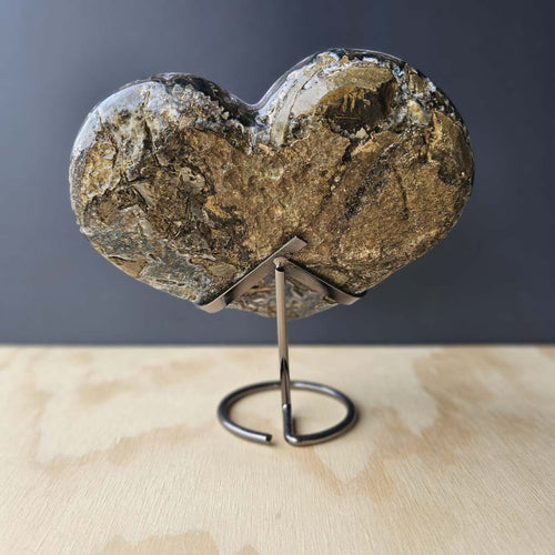 Amethyst | Extra Large Heart 1.4kgs