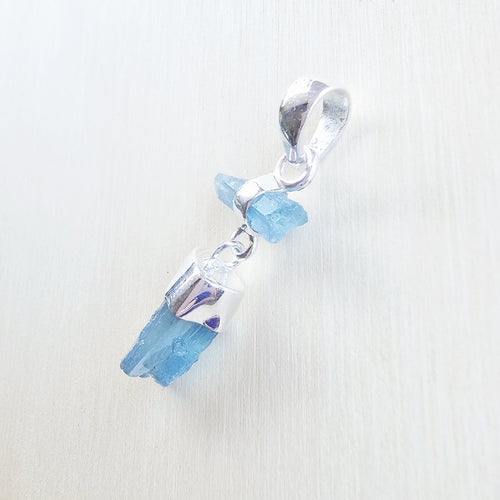 Aquamarine Pendant | Ocean's Embrace