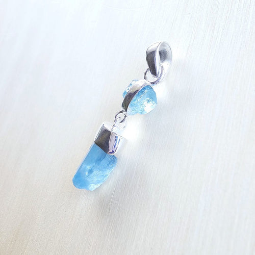 Aquamarine Pendant | Silent Communication