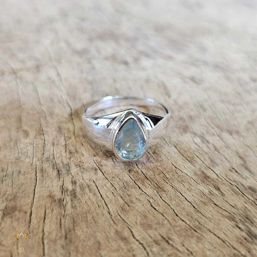 Aquamarine Ring | Go With The Flow