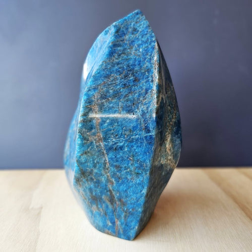 Blue Apatite Extra Large Flame | Soft Authority