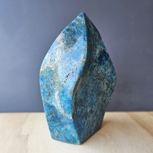 Blue Apatite Extra Large Flame | Soft Authority