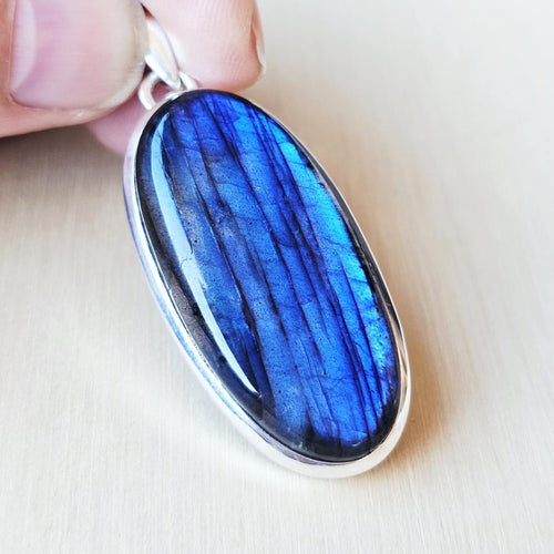 Blue Fire Labradorite Pendant | Aurora Within