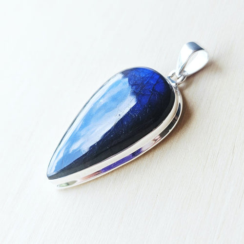 Blue Fire Labradorite Pendant | Aurora Within