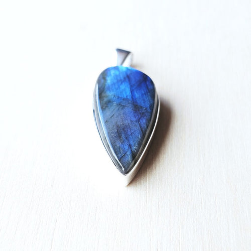 Blue Fire Labradorite Pendant | Inner Channelling