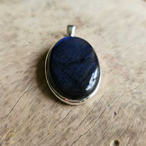 Blue Fire Labradorite Pendant | Inner Mystic