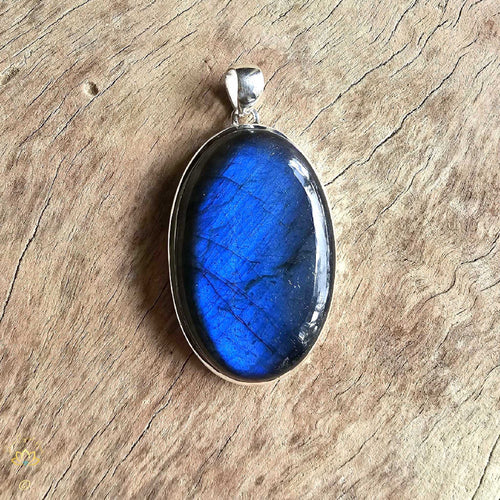 Blue Fire Labradorite Pendant | Inner Mystic