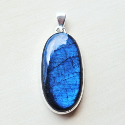 Blue Labradorite Pendant | Aurora Within