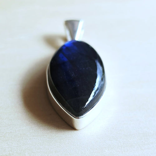 Blue Labradorite Pendant | Celestial Spark