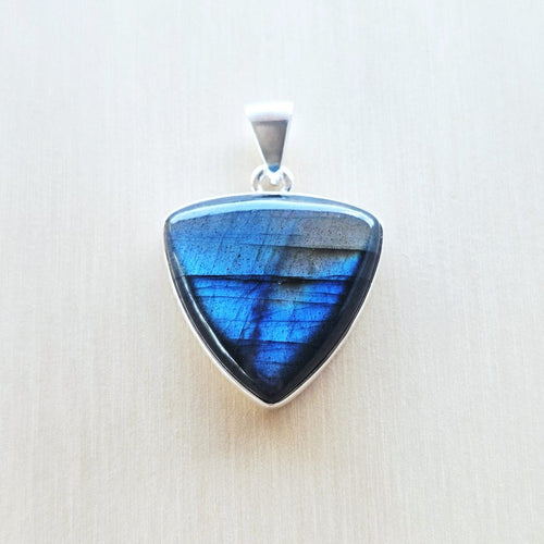 Blue Labradorite Pendant | Inner Mystic