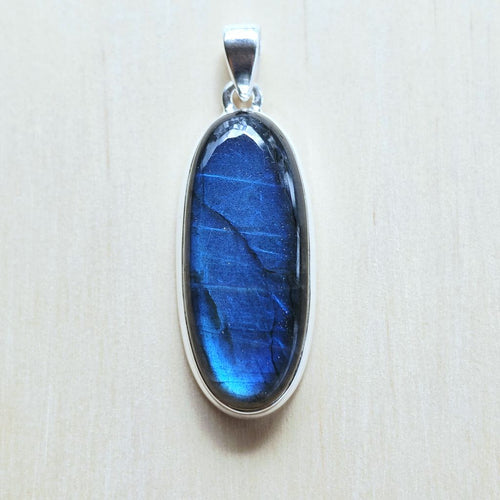 Blue Labradorite Pendant | Inner Mystic