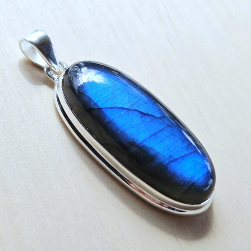 Blue Labradorite Pendant | Inner Mystic