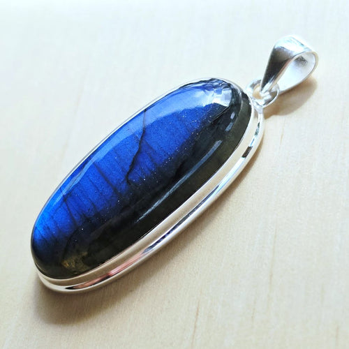 Blue Labradorite Pendant | Inner Mystic