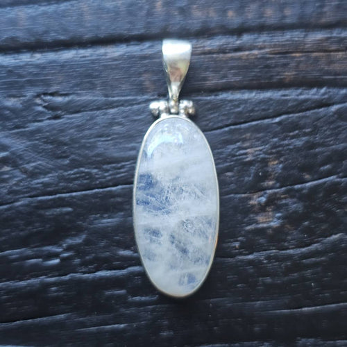 Blue Moonstone Pendant | Soothing Vibration