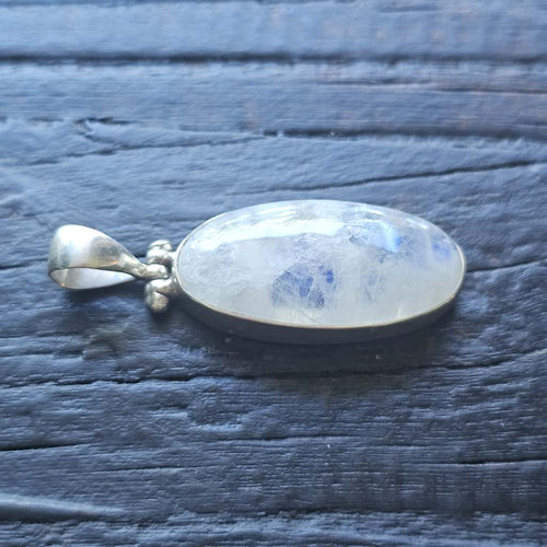 Blue Moonstone Pendant | Soothing Vibration