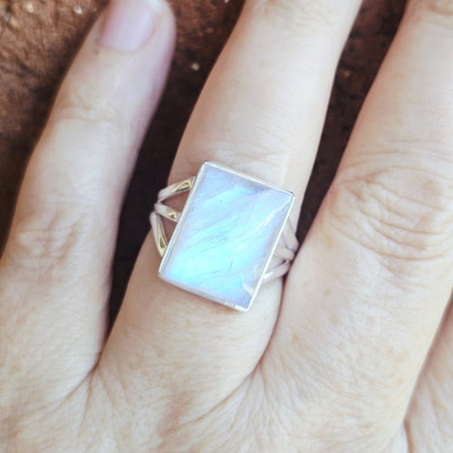 Blue Moonstone Ring | Divine Lunar Goddess