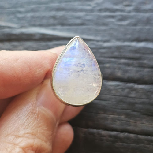 Blue Moonstone Ring | Goddess Of The Moon