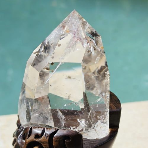Brazilian Quartz With White Rutile & Hematoid Inclusions | Threads Of Light