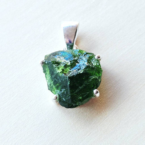 Chrome Diopside Pendant | Fresh Perspective